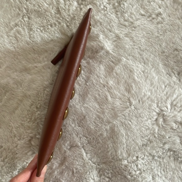 NWT Madewell The Pouch Clutch Leather Studded in Soft Mahogany - Picture 5 of 9